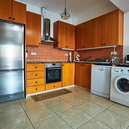 Golden Sunset Apartment